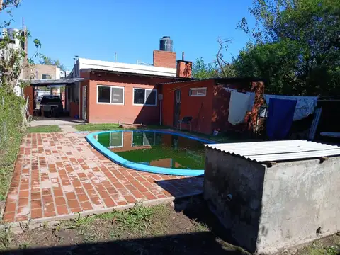 Casa en Venta con 1 cochera