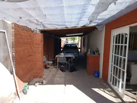 Casa 3 ambientes con 1 baño