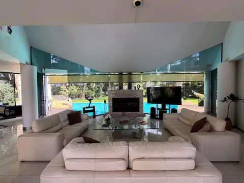 Casa en Venta en Campos De Alvarez, USD 690.000