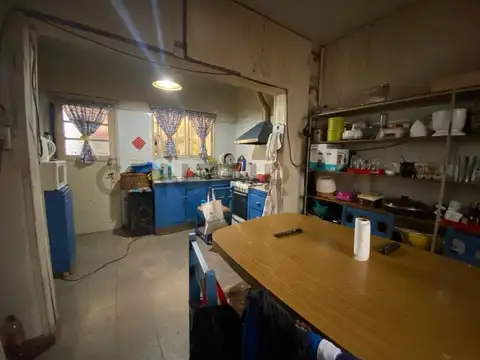 Maestro Vidal 400, Piso 0