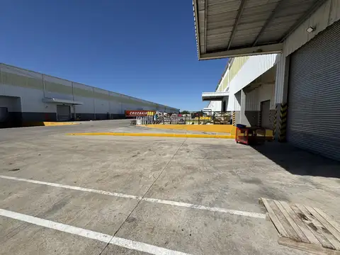 Galpon en Alquiler A Estrenar