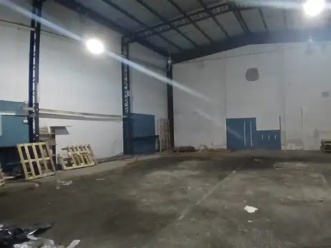 Galpon en Alquiler en Francisco Alvarez, $ 2.200.000