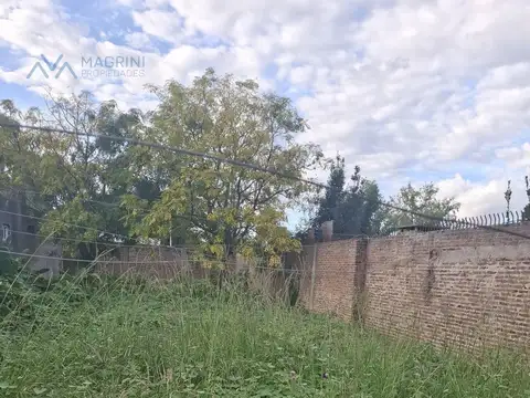 Terreno en Venta 10  mts Fondo