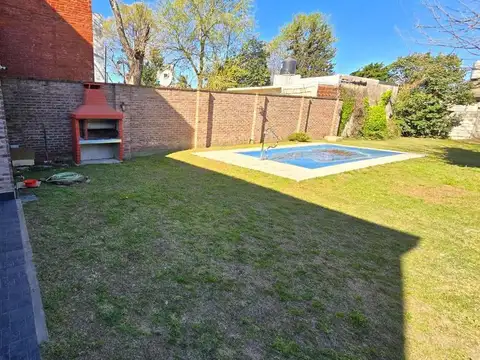 Casa en Venta con 5 cocheras