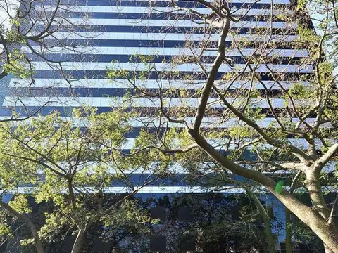 Excelente planta en piso alto de la Torre Laminar, Catalinas. Retiro