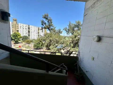 2 de abril de 1982  al 6400