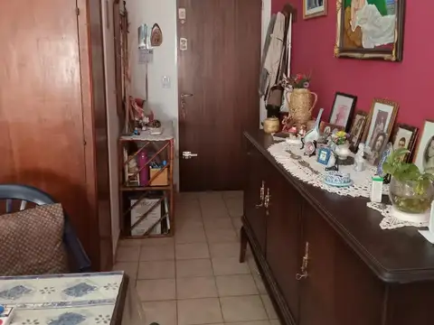 General Lavalle 1300, Piso 1