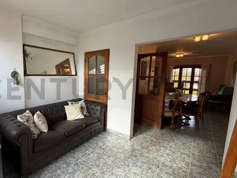 Depto Tipo Casa en Venta en Ringuelet, USD 110.000