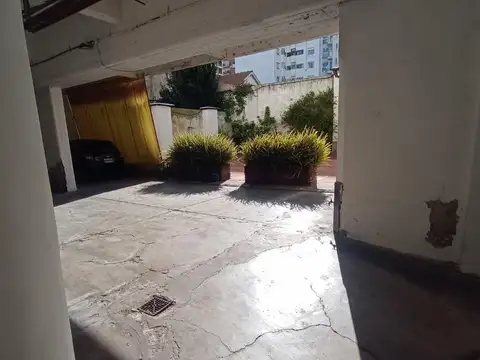 COCHERA EN ZONA CENTRO
