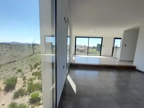 Hermosa Casa Barrio Las Verbenas