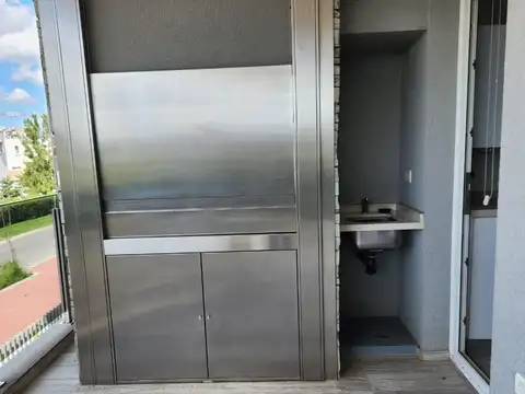 Departamento en Alquiler con 1 cocheras