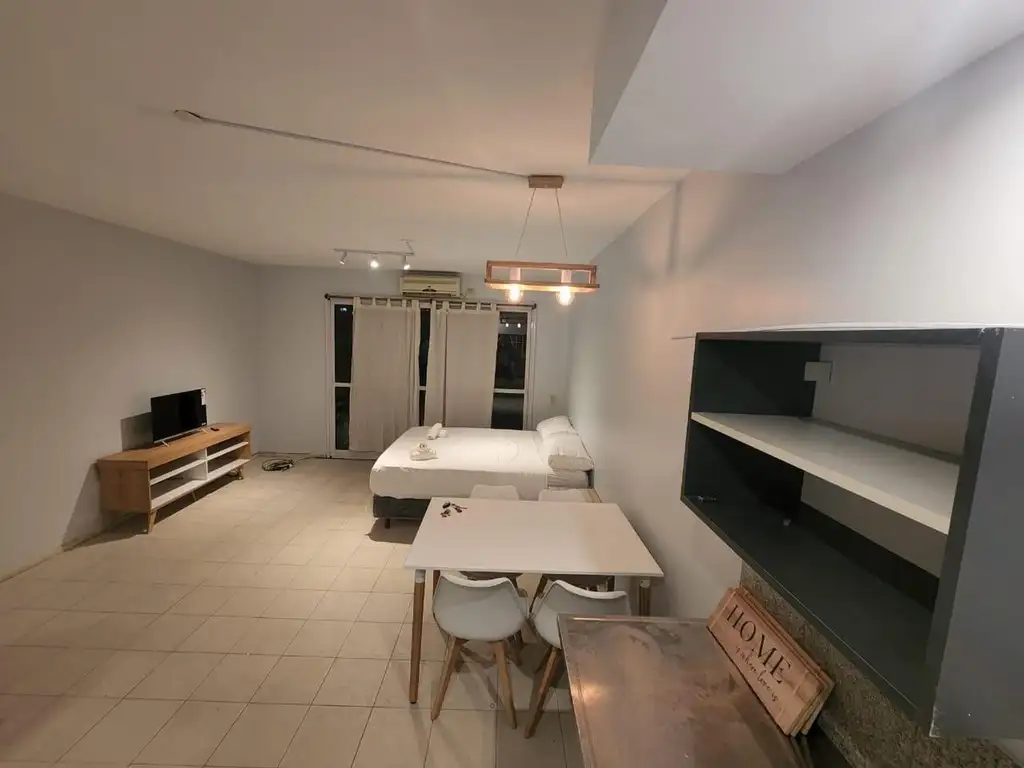 Lavalle 3022 , Piso 2