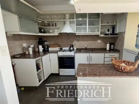 Departamento 3 ambientes con 2 baños