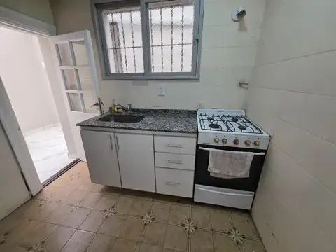 Casa en Alquiler en Flores, $ 1.800.000