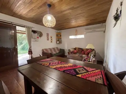 Casa con Amplio Terreno en Venta en Colonia
