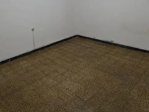 Depto Tipo Casa en Alquiler 50 años