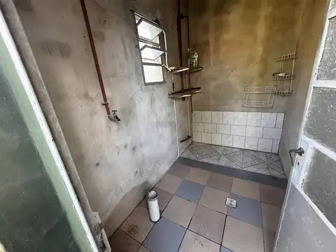 Casa en Alquiler con 2 cocheras