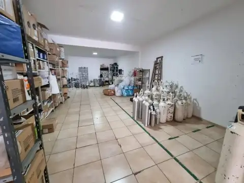 Local Comercial En Venta 3 Niveles Con Ascensor Y Terraza Echesortu