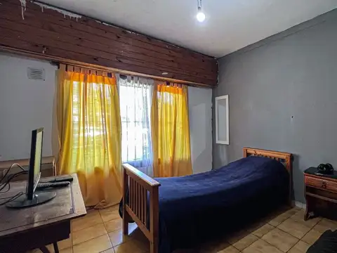 Venta Casa 3 Ambientes Jorge Newbery con Patio