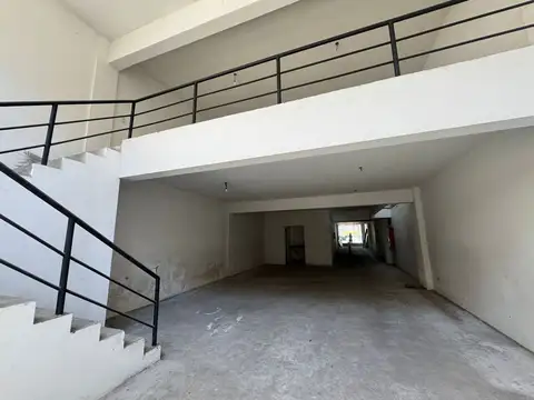 LOCAL EN VENTA PARQUE PATRICIOS AV ENTRE RIOS 