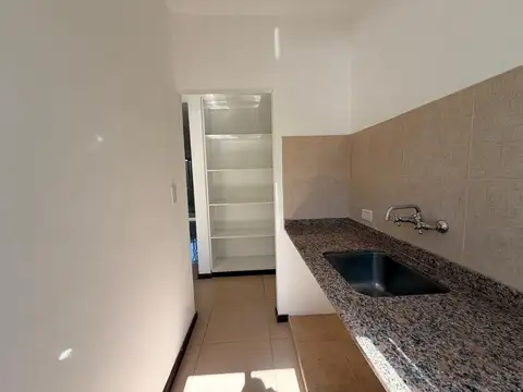 Departamento en Alquiler con 1 cocheras