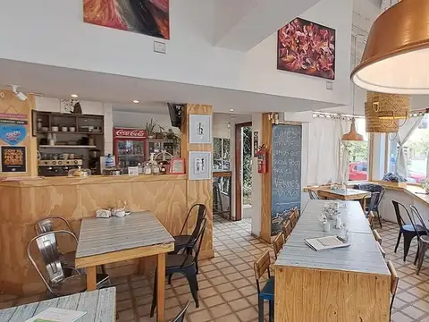 FONDO DE COMERCIO EN VENTA-CAFE & CONFITERIA