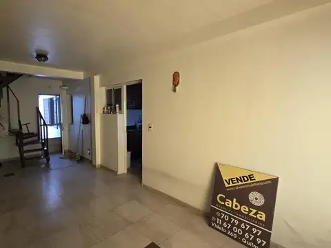 Casa 4 ambientes con 2 baños