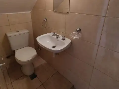 Depto Tipo Casa 4 ambientes con 1 baño