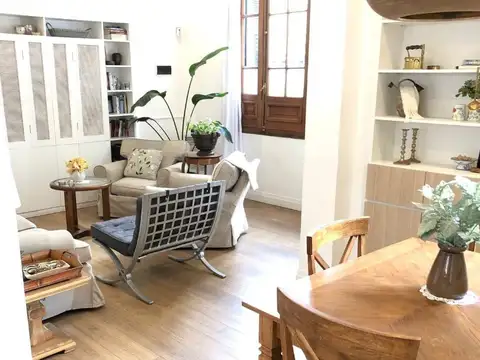 Casa 5 amb en lote propio, 2 suites, patio, terrazas y parri
