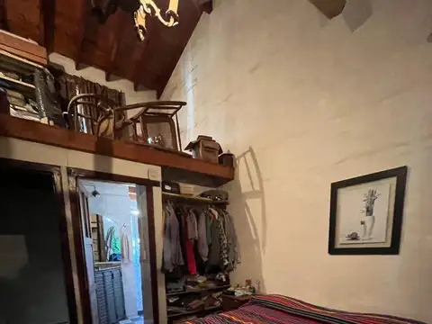 Vendo casa + 2 dptos + 2 locales comerciales - Alta Córdoba