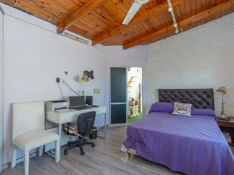 Depto Tipo Casa 4 ambientes con 2 baños