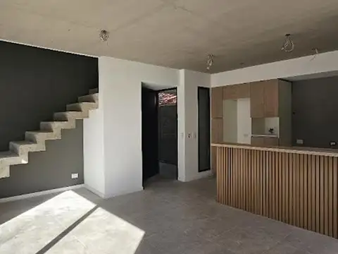 Depto Tipo Casa 3 ambientes con 1 baño