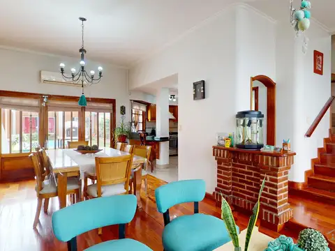 Casa 5 ambientes con 1 baño