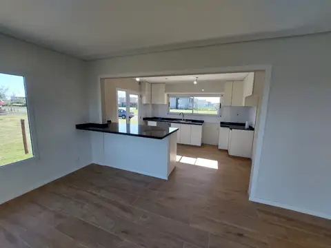 Casa en Venta al Oeste