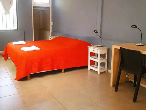 Depto Tipo Casa 8 ambientes con 2 baños