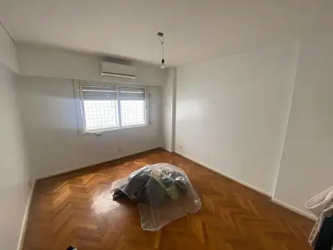 Departamento 4 ambientes con 3 baños