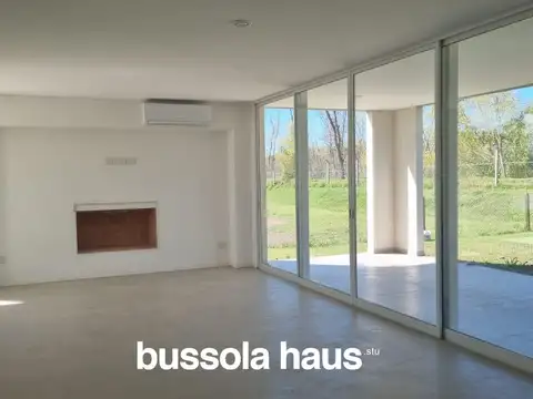 Casa en Alquiler de 3 dormitorios