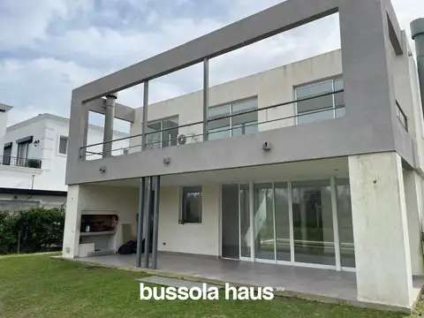 Casa en Alquiler en Puertos - Acacias, USD 1.600