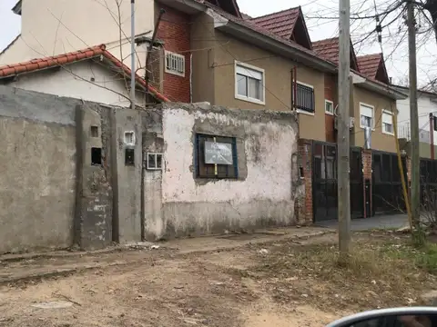 LOTE DE TERRENO DE 10 X 53 CARAPACHAY  contacto 1535710429