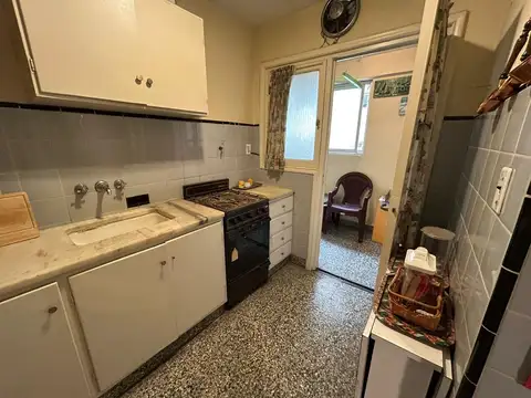 VENTA DEPTO 3 AMB CON DEPENDENCIA EN Z/ CENTRO!