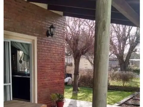 Casa 3 ambientes con 1 baño