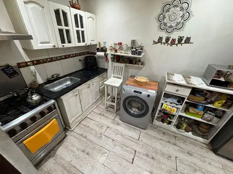 Depto Tipo Casa en Venta 64 años