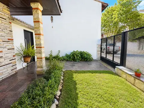 Casa en Venta en Bernal, USD 165.000