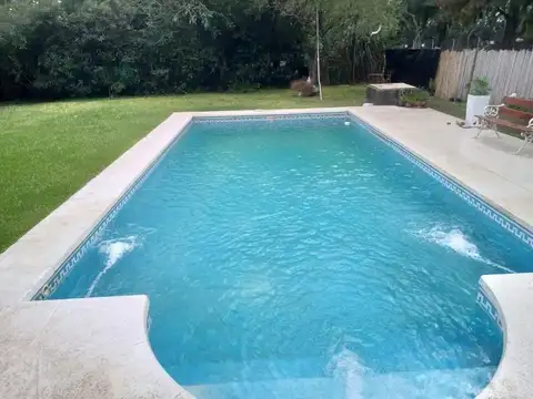 Casa 5 ambientes con 2 baños