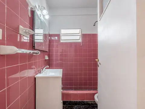 Depto Tipo Casa en Venta con 1 cocheras