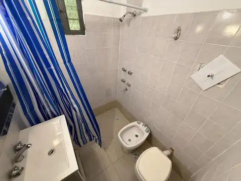 Casa 2 Dorm. B° Villa el Libertador