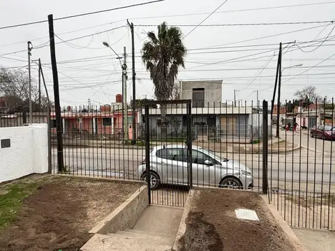 Casa en Alquiler en Villa El Libertador, $ 650.000