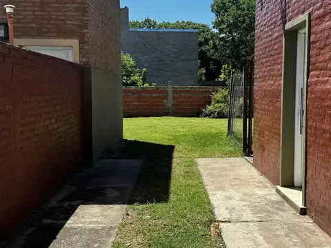 Depto Tipo Casa en Venta al Oeste