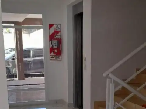 DEPARTAMENTO :: 60MTS :: 2 AMB :: BAULERA Y BALCON :: ESTREN