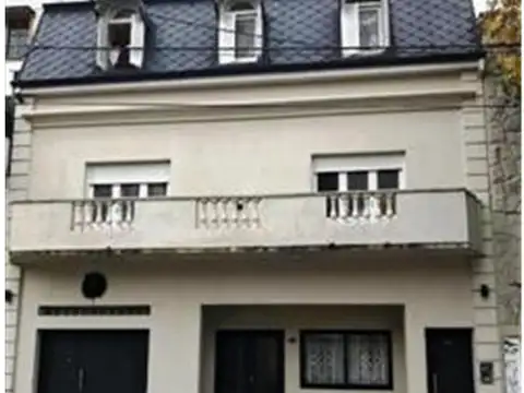 NUEVO VALOR IMPECABLE CASA CENTRICA